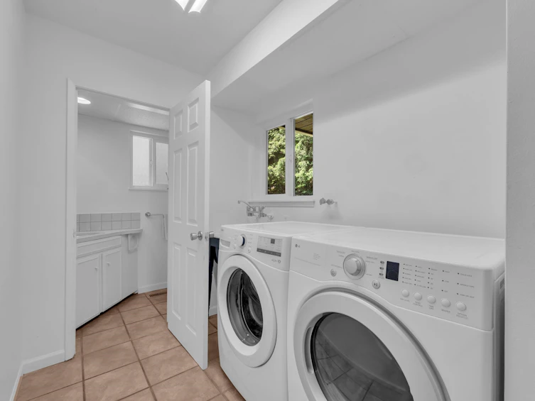 101 Deep Dene Place, West Vancouver, BC, V7S 1A3 - 24