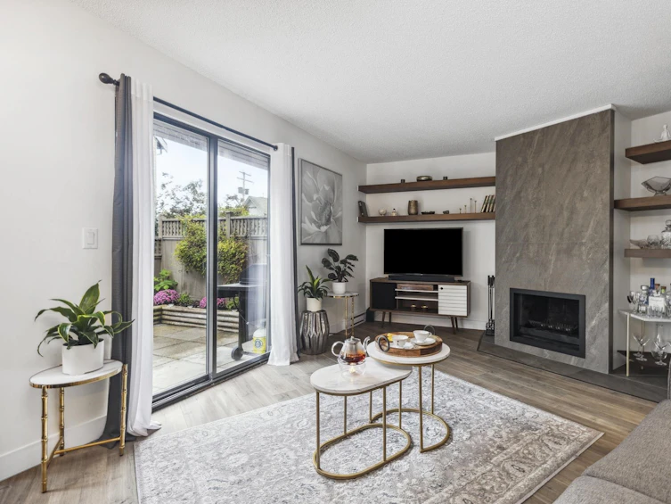 8-251 West 14th Street, North Vancouver, BC, V7M 1P4 - 2