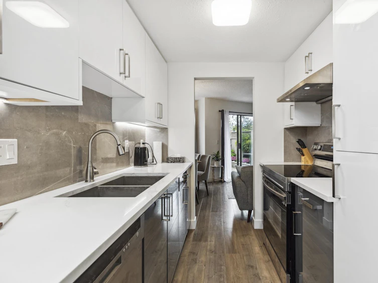 8-251 West 14th Street, North Vancouver, BC, V7M 1P4 - 8