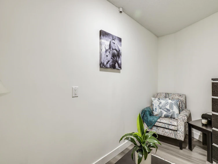 8-251 West 14th Street, North Vancouver, BC, V7M 1P4 - 25