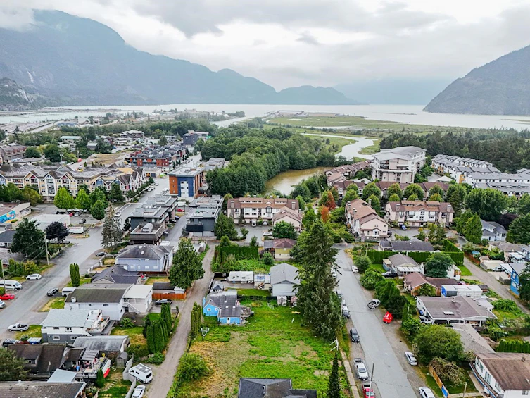 37956 Fourth Avenue, Squamish, BC, V8B 0P7 - 36