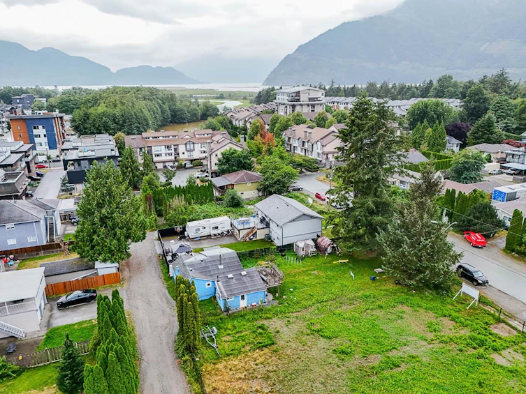 37956 Fourth Avenue, Squamish, BC, V8B 0P7 - 40