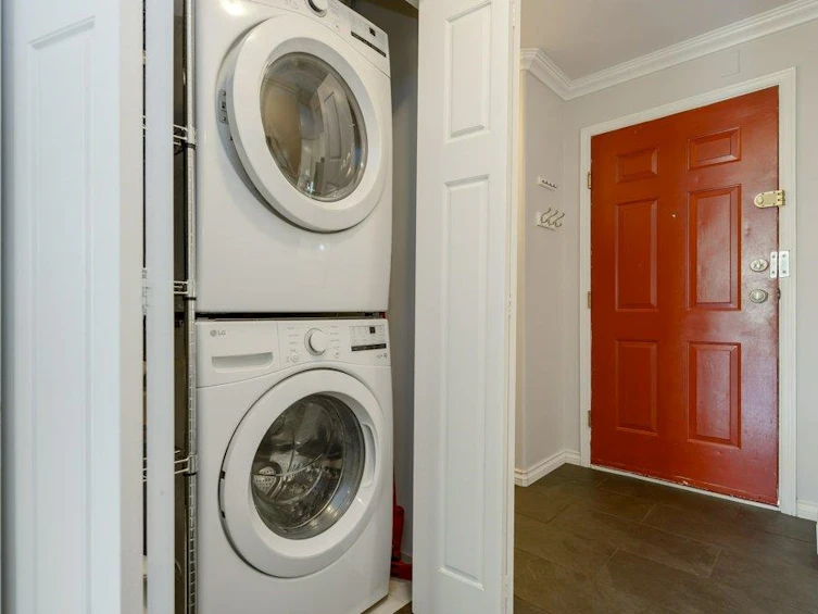 302-1688 East 8th Avenue, Vancouver, BC, V5N 1T5 - 18