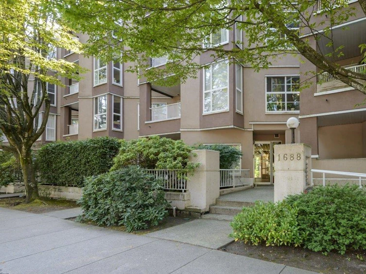 302-1688 East 8th Avenue, Vancouver, BC, V5N 1T5 - 23