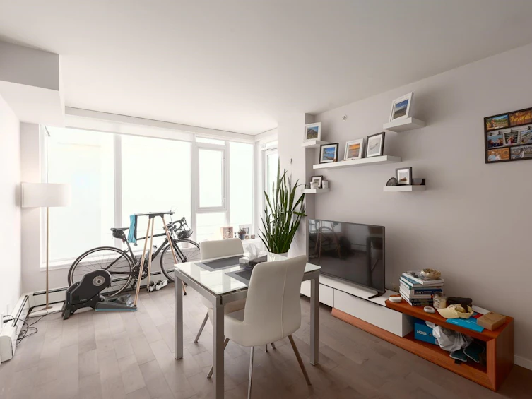 809-1887 Crowe Street, Vancouver, BC, V5Y 0B4 - 2