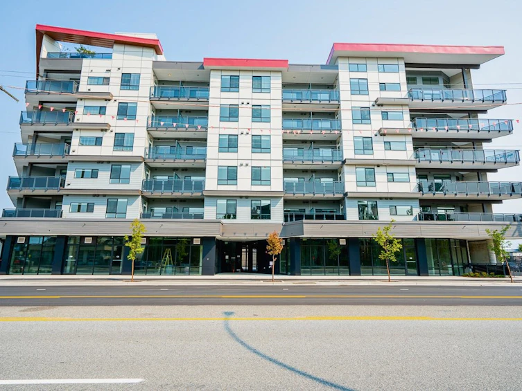 410-20061 Fraser Highway, Langley, BC, V3A 4E4 - 2