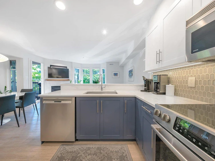 305-1989 West 1st Avenue, Vancouver, BC, V6J 1G7 - 6