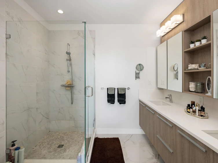 307-1295 Conifer Street, North Vancouver, BC, V7J 0B4 - 17