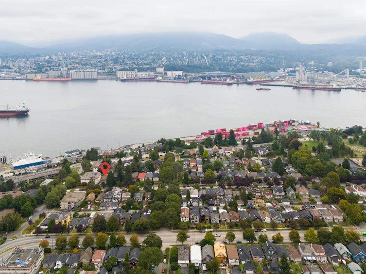 2425 Trinity Street, Vancouver, BC, V5K 1C9 - 32