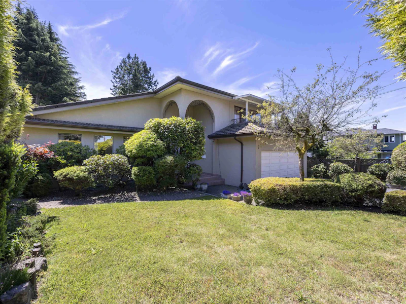 7220 Union Street, Burnaby BC V5A 1J2