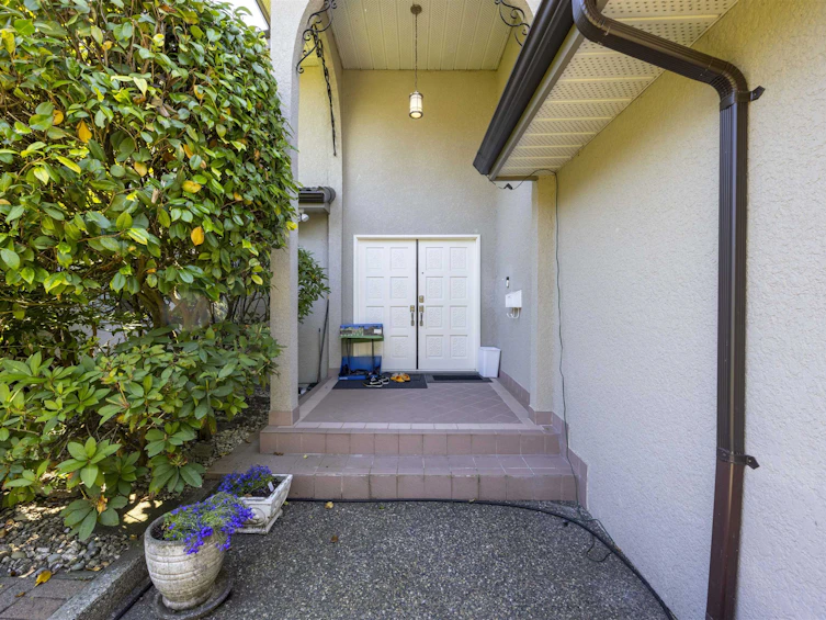 7220 Union Street, Burnaby, BC, V5A 1J2 - 3