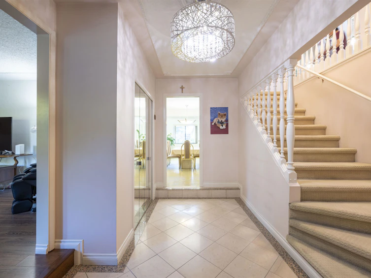 7220 Union Street, Burnaby, BC, V5A 1J2 - 5