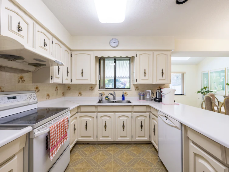 7220 Union Street, Burnaby, BC, V5A 1J2 - 12