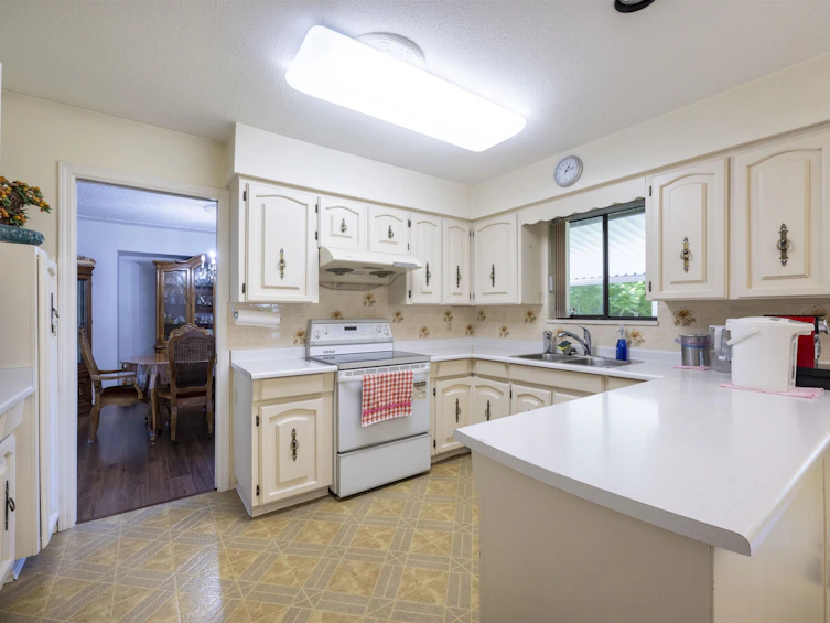 7220 Union Street, Burnaby, BC, V5A 1J2 - 13