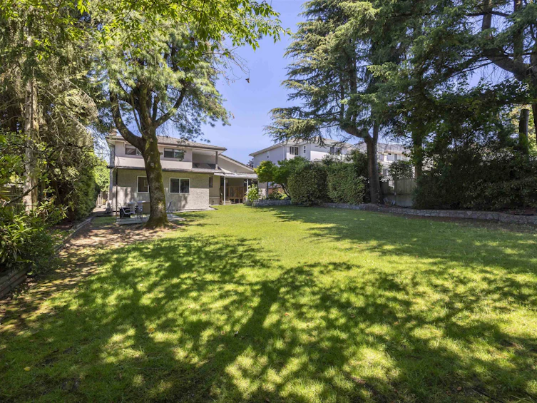 7220 Union Street, Burnaby, BC, V5A 1J2 - 37