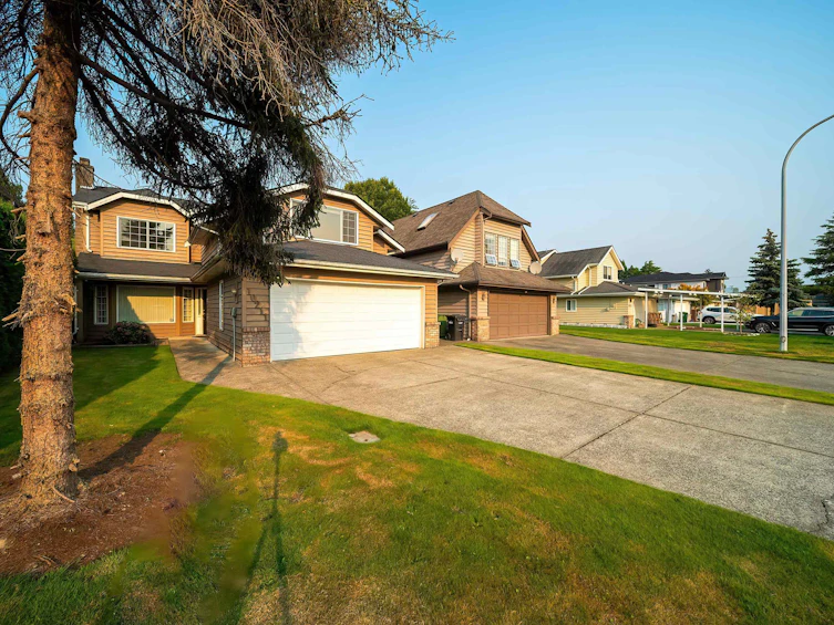 10211 Defoe Street, Richmond, BC, V7E 4M8 - 2
