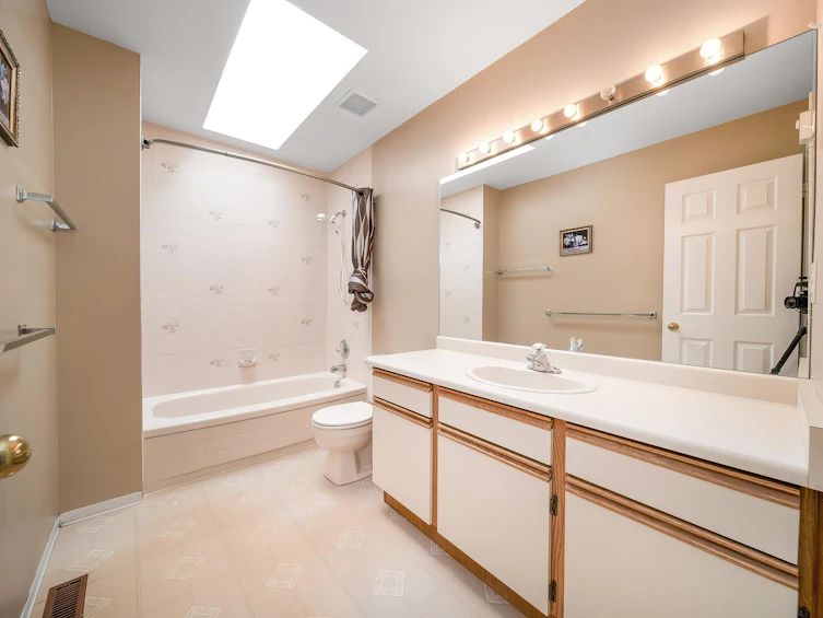 10211 Defoe Street, Richmond, BC, V7E 4M8 - 34