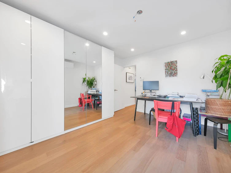2381 E Georgia Street, Vancouver, BC, V5L 2C1 - 14