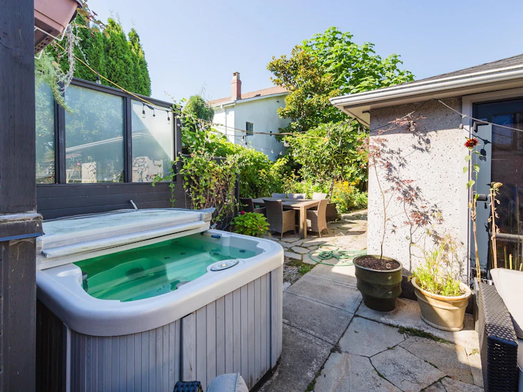 2381 E Georgia Street, Vancouver, BC, V5L 2C1 - 21