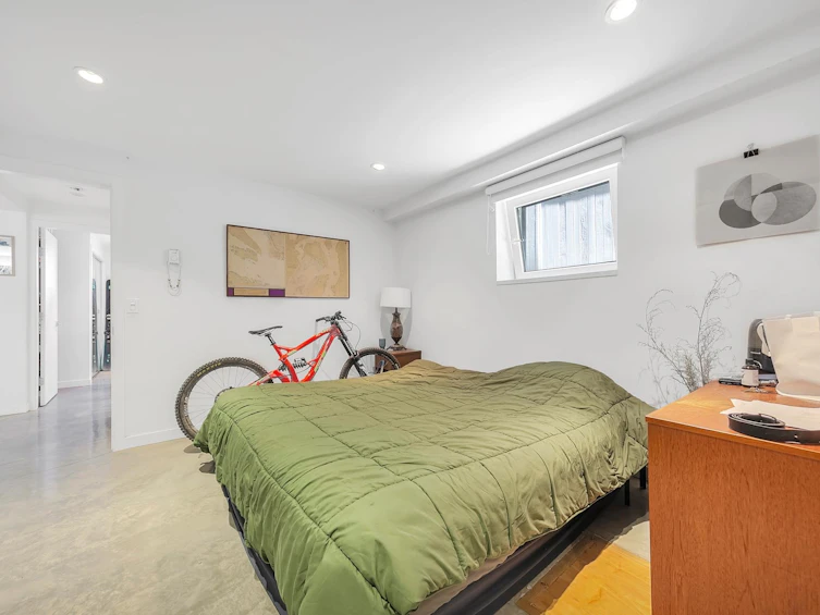 2381 E Georgia Street, Vancouver, BC, V5L 2C1 - 33