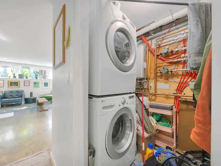 2381 E Georgia Street, Vancouver, BC, V5L 2C1 - 37