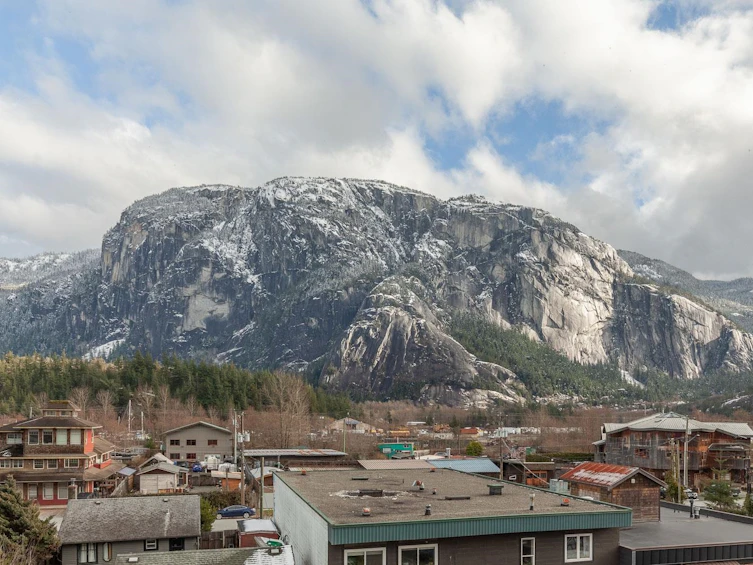 302-37762 Third Avenue, Squamish, BC, V8B 1C3 - 18
