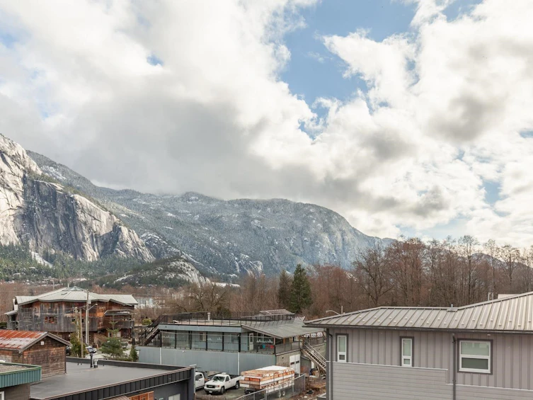 302-37762 Third Avenue, Squamish, BC, V8B 1C3 - 19