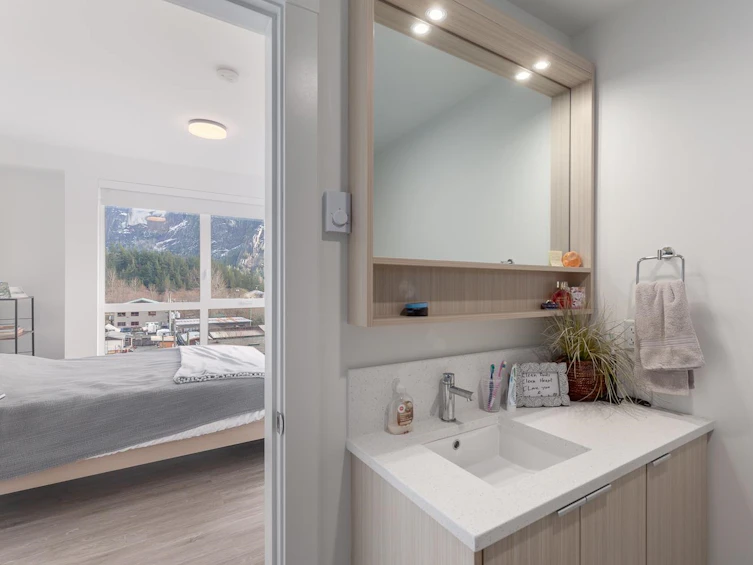 302-37762 Third Avenue, Squamish, BC, V8B 1C3 - 25