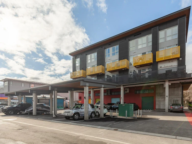 302-37762 Third Avenue, Squamish, BC, V8B 1C3 - 39