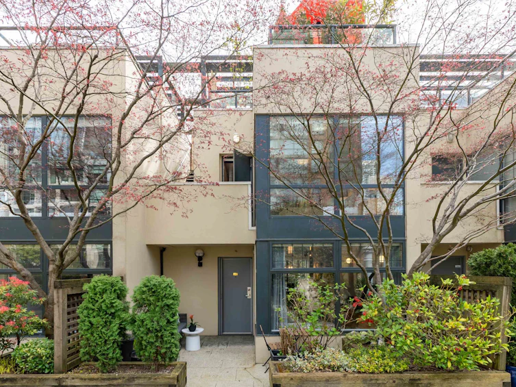 202-1155 Homer Street, Vancouver, BC, V6B 5T5 - 4