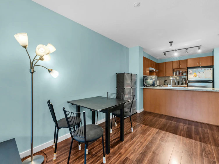 209-4728 Dawson Street, Burnaby, BC, V5C 0A9 - 11