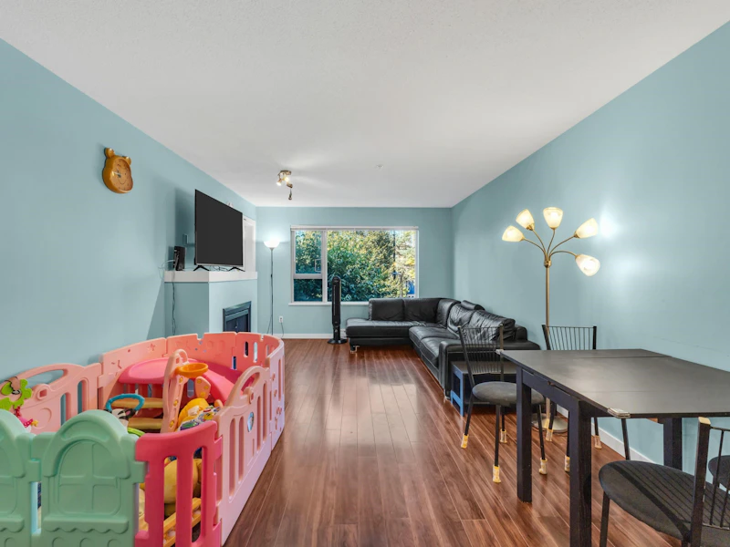 209 - 4728 Dawson Street, Burnaby BC V5C 0A9