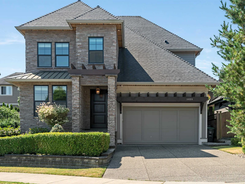 16324 26b Avenue, Surrey BC V3Z 6Z2