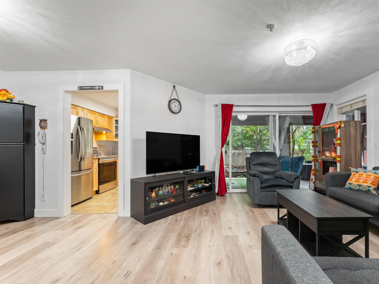 104-6960 120, Surrey, BC, V3W 1V4 - 9