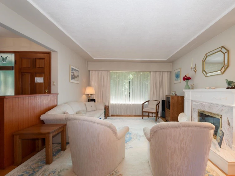 2621 West 14th Avenue, Vancouver, BC, V6K 2W8 - 4