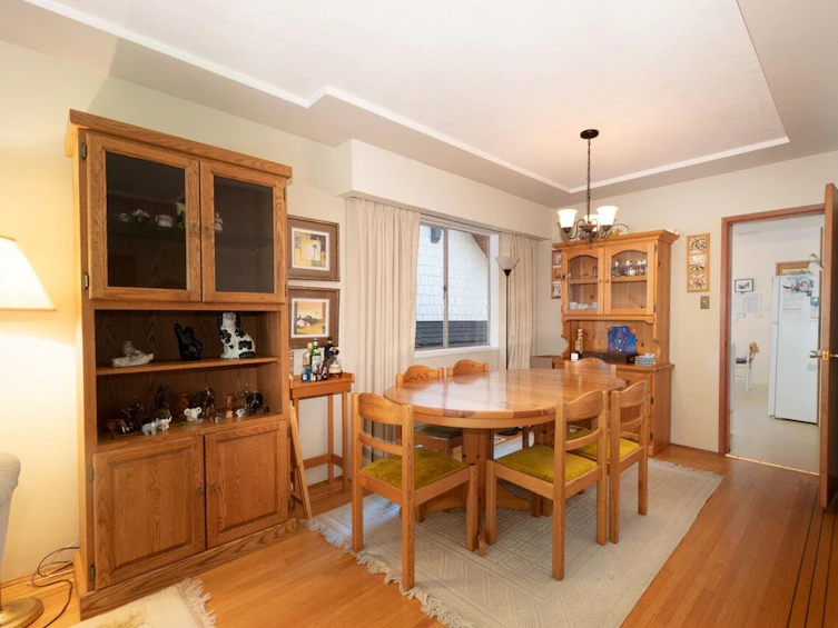2621 West 14th Avenue, Vancouver, BC, V6K 2W8 - 5