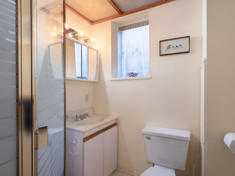 2621 West 14th Avenue, Vancouver, BC, V6K 2W8 - 16
