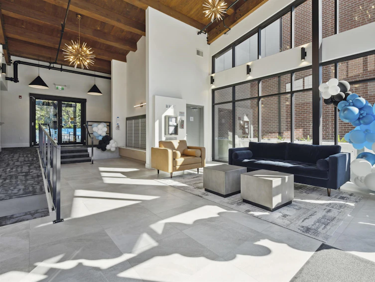 105-3528 146a, Surrey, BC, V4P 0H4 - 2