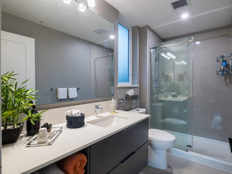 403-3911 Cates Landing Way, North Vancouver, BC, V7G 0A6 - 25