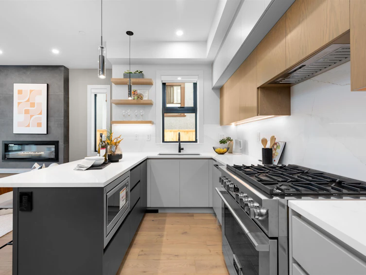 1-635 Kaslo Street, Vancouver, BC, V5K 3Z4 - 11