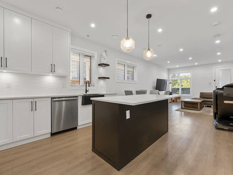 8431 No. 1 Road, Richmond, BC, V7C 1V1 - 8