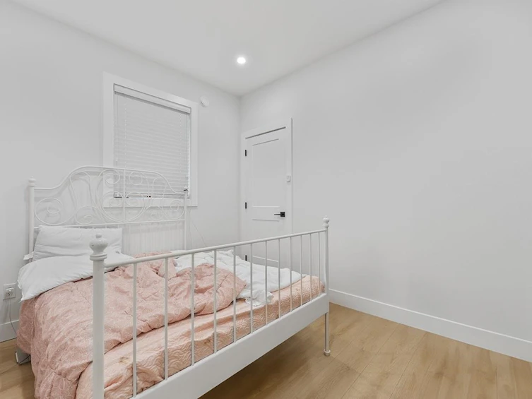 8431 No. 1 Road, Richmond, BC, V7C 1V1 - 25