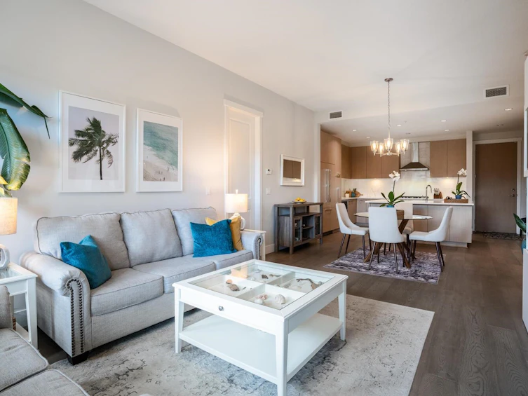 105-5535 Admiral Way, Delta, BC, V4K 0E3 - 4