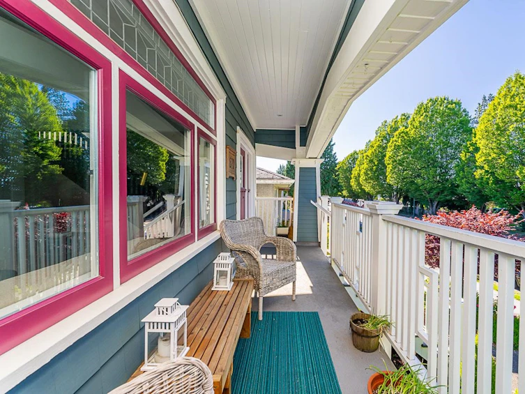 870 East 33 Avenue, Vancouver, BC, V5V 3A5 - 2