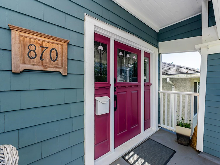 870 East 33 Avenue, Vancouver, BC, V5V 3A5 - 4