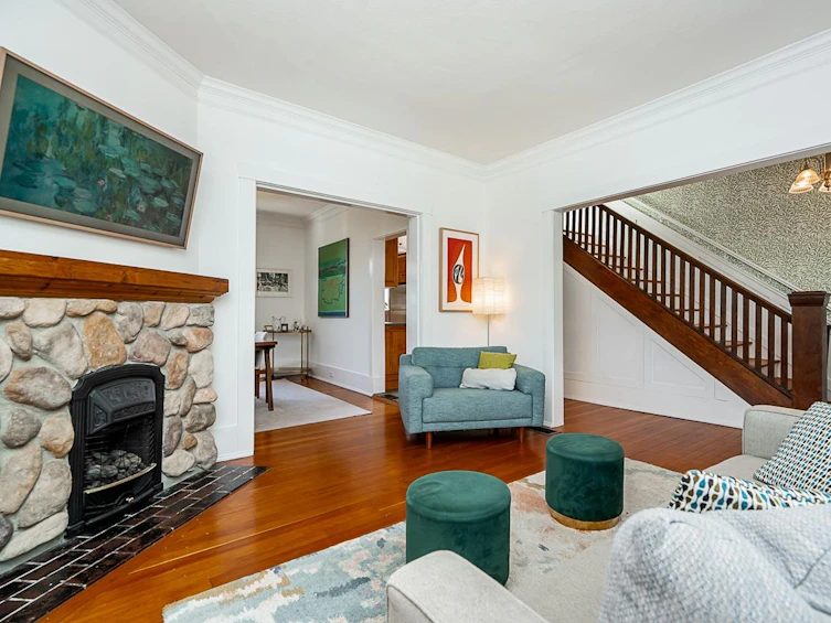 870 East 33 Avenue, Vancouver, BC, V5V 3A5 - 9