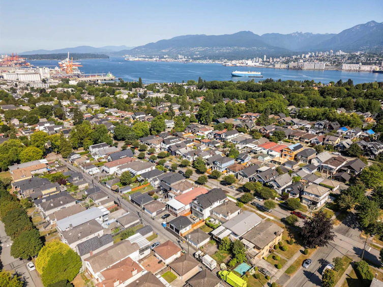 1-2680 Triumph Street, Vancouver, BC, V5K 1S9 - 39