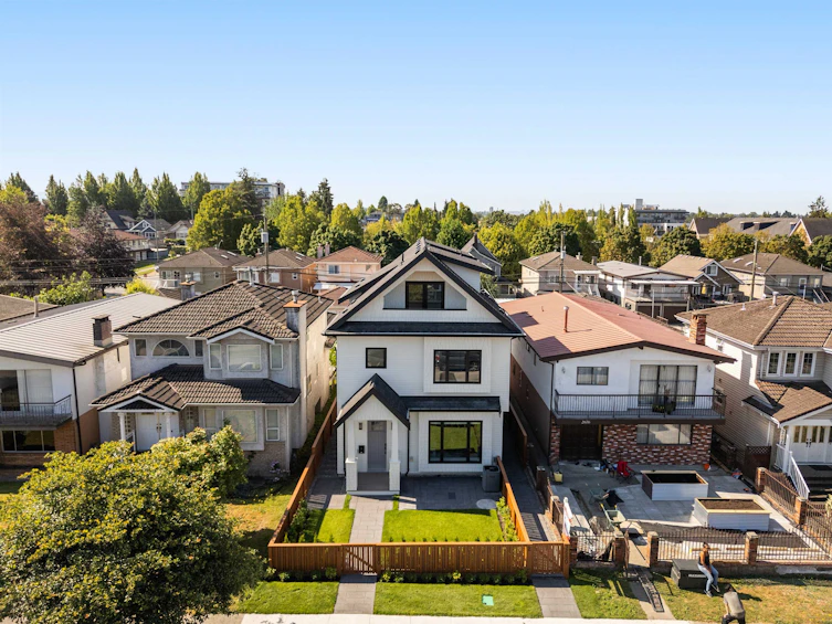 1-2680 Triumph Street, Vancouver, BC, V5K 1S9 - 34