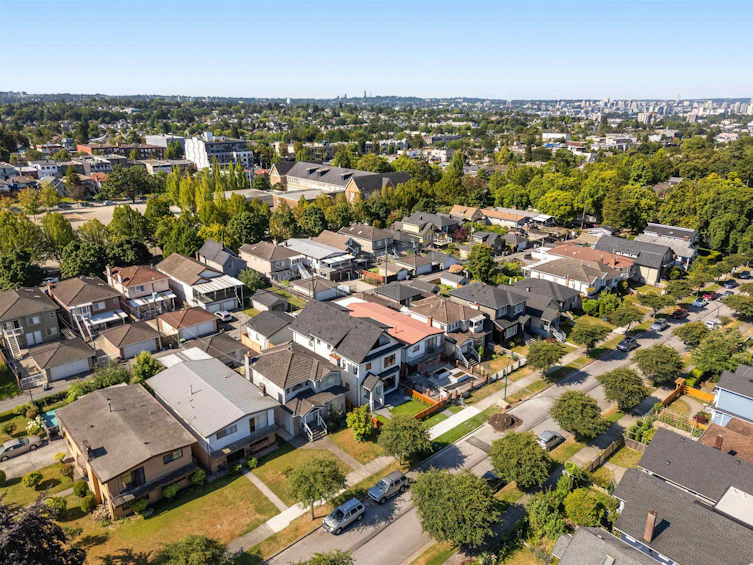 1-2680 Triumph Street, Vancouver, BC, V5K 1S9 - 37