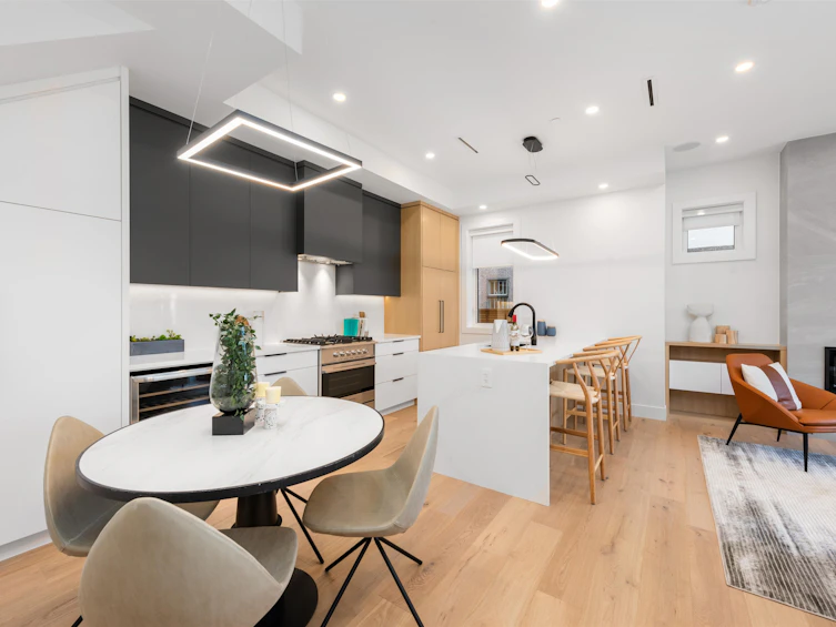 1-2680 Triumph Street, Vancouver, BC, V5K 1S9 - 10